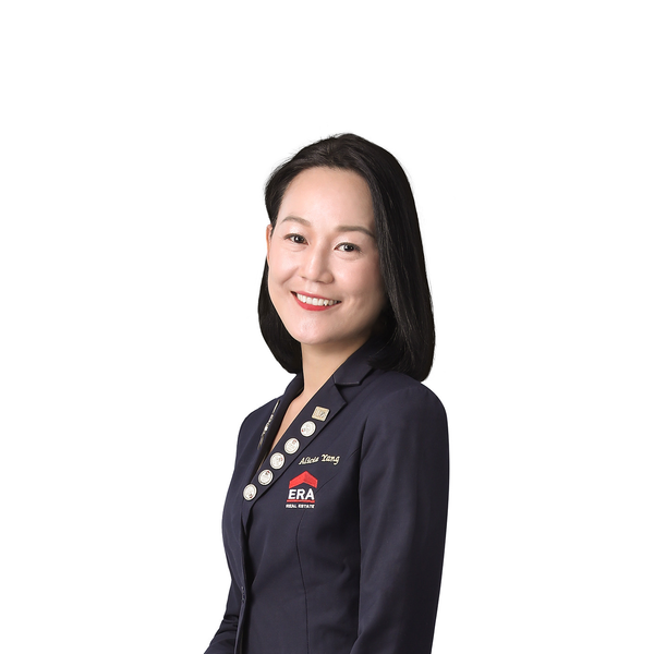Alicia Yang