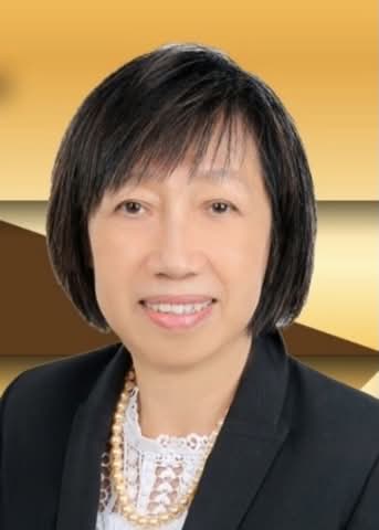 Carol Lee