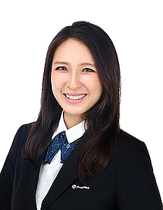 Elaine Ho
