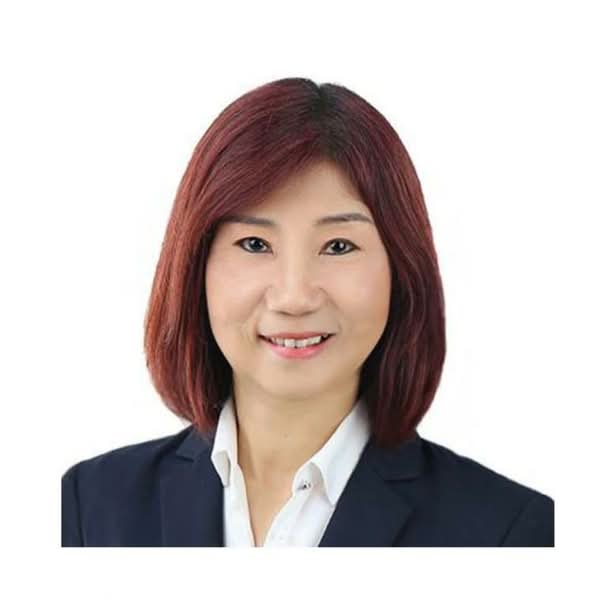 Iris Lee
