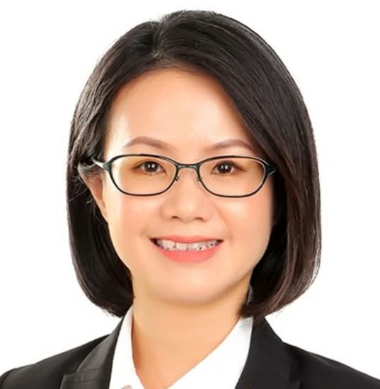 Esther Khoo