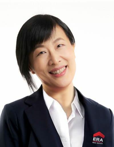 Carol Lee 李嘉
