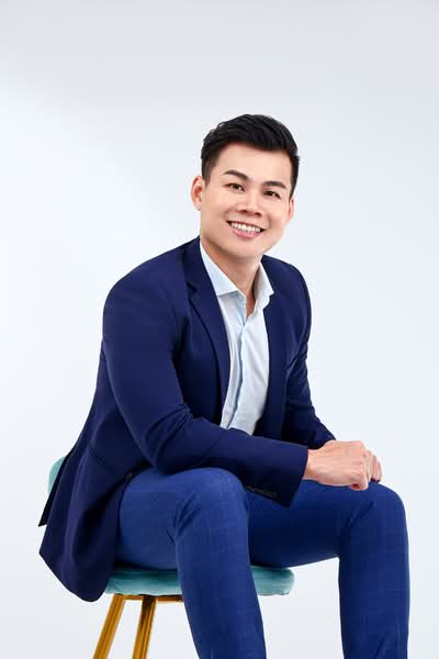 Zach Lin