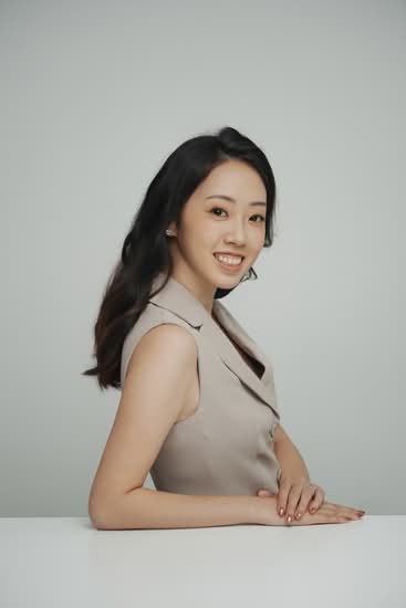 Kelly Cheng